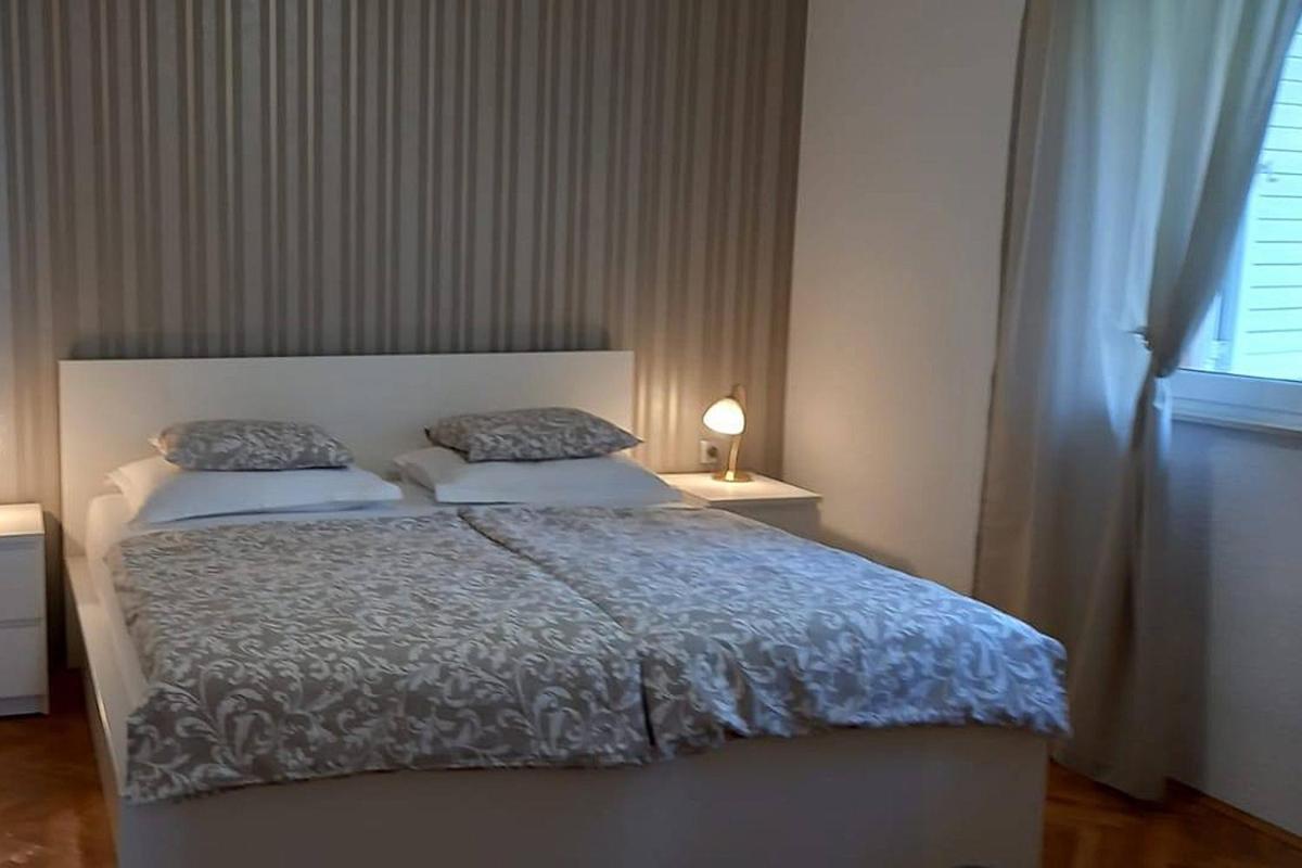 Apartments by the sea Podgora, Makarska - 2594 Rum bild