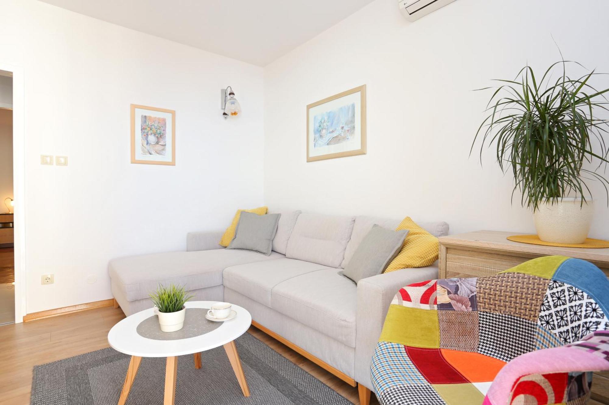 Apartments by the sea Podgora, Makarska - 2594 Rum bild
