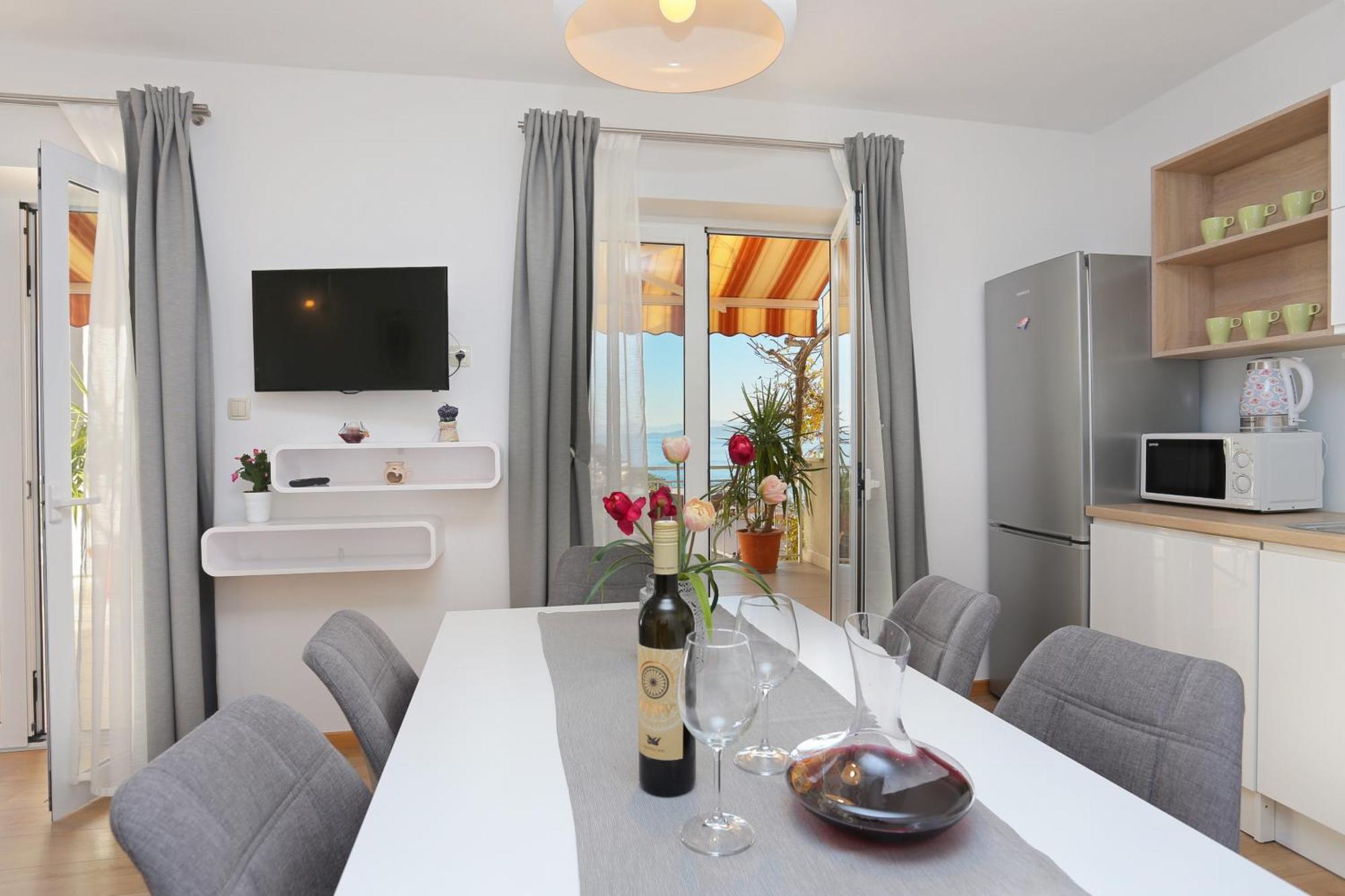 Apartments by the sea Podgora, Makarska - 2594 Rum bild